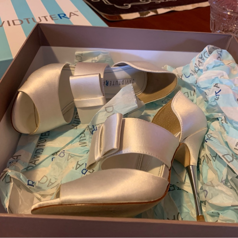 David Tutera Satin white Peep-Toe Heels